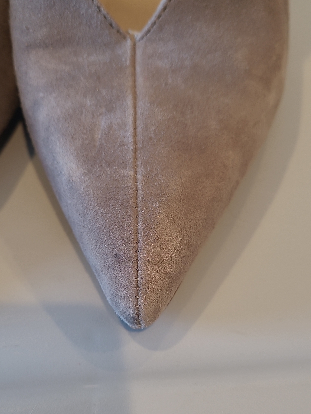 Vince Camuto Gray Suede Pump Heels Size 8 - Picture 3 of 8